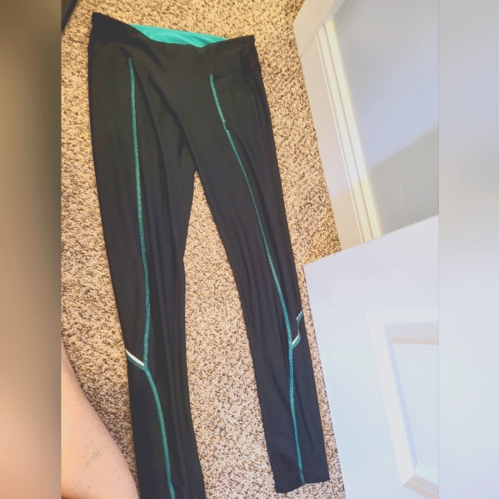 Black work out leggings xs